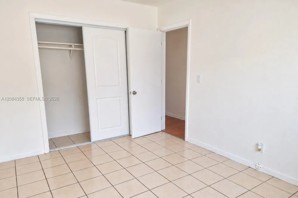 304 SE 9th Ct #8 Hallandale Beach, FL 33009