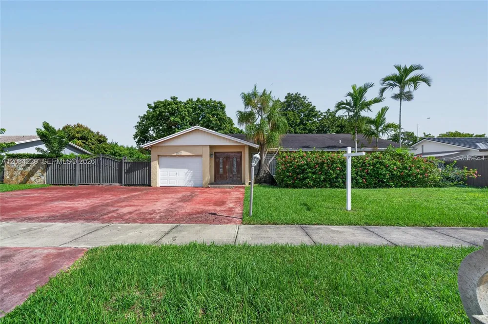 13217 SW 44th Ln Miami, FL 33175