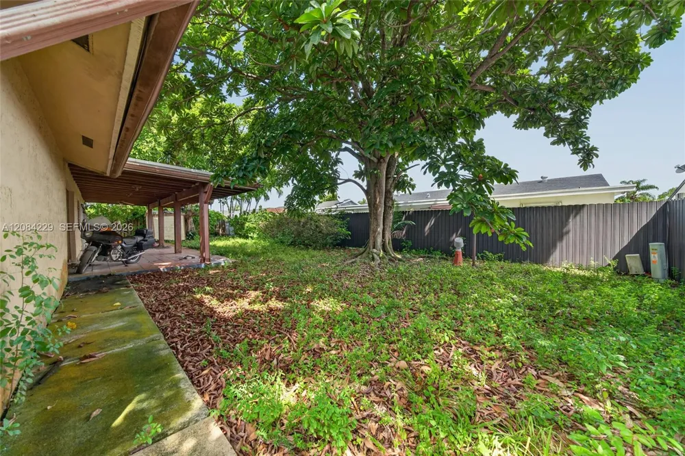 13217 SW 44th Ln Miami, FL 33175