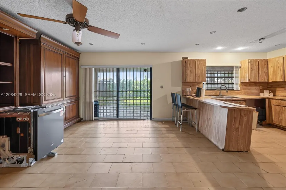 13217 SW 44th Ln Miami, FL 33175