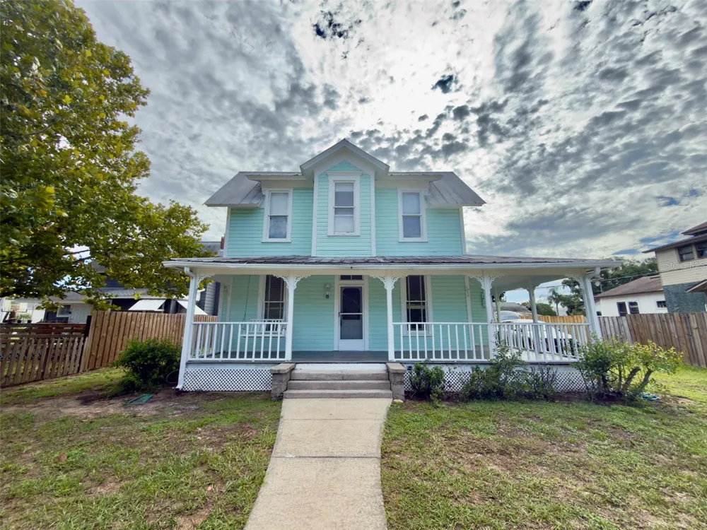 21 S MARY STREET Eustis, FL 32726