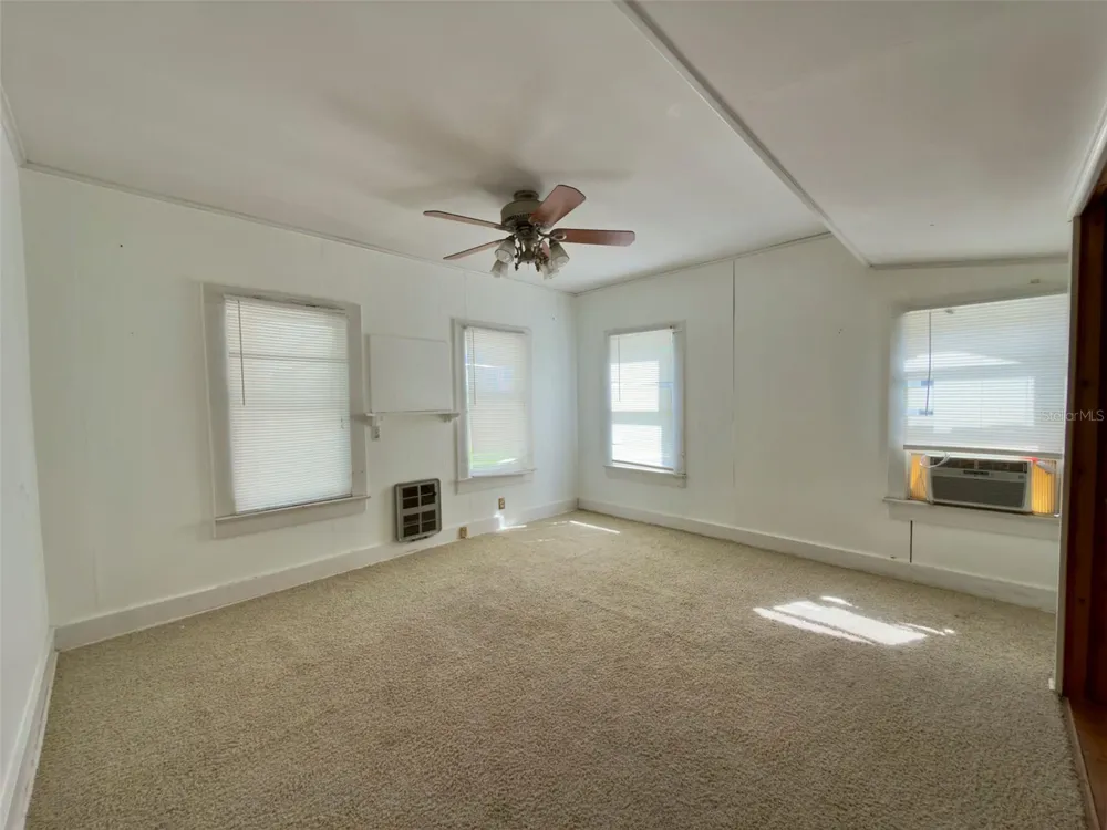 21 S MARY STREET Eustis, FL 32726