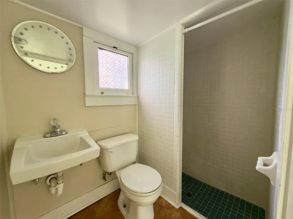 21 S MARY STREET Eustis, FL 32726