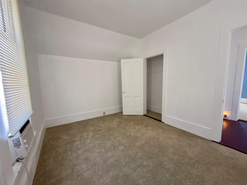 21 S MARY STREET Eustis, FL 32726