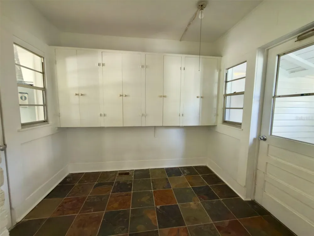 21 S MARY STREET Eustis, FL 32726
