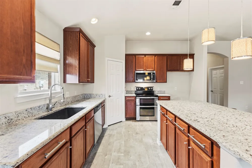 937 Behrens Court Crowley, TX 76036