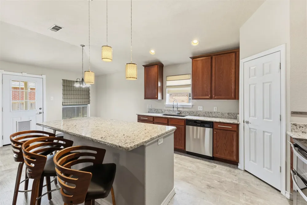 937 Behrens Court Crowley, TX 76036
