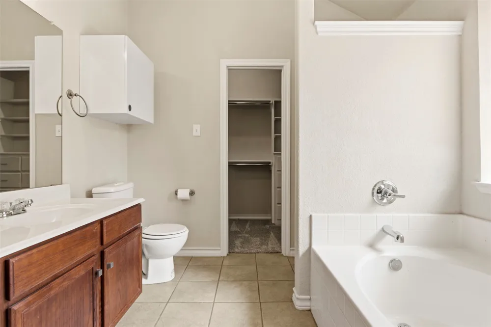 937 Behrens Court Crowley, TX 76036