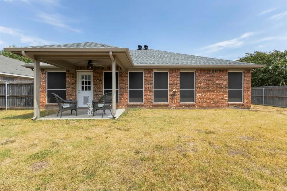 937 Behrens Court Crowley, TX 76036