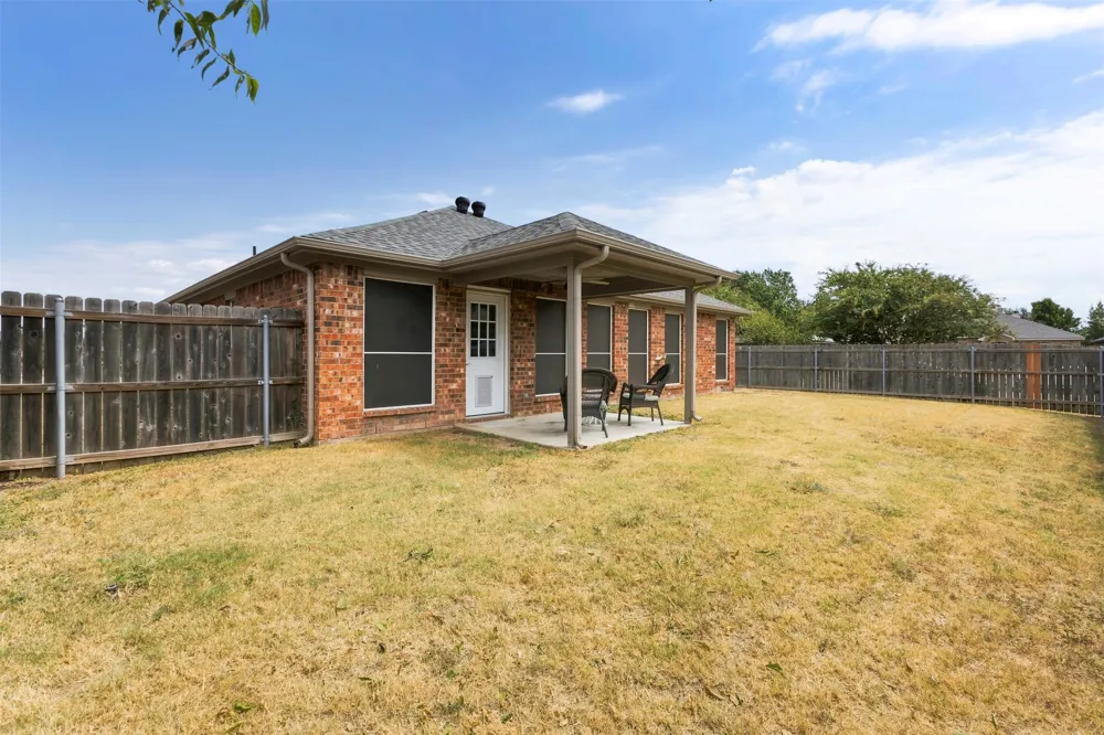 937 Behrens Court Crowley, TX 76036