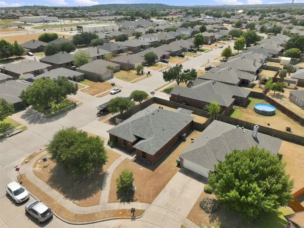 937 Behrens Court Crowley, TX 76036