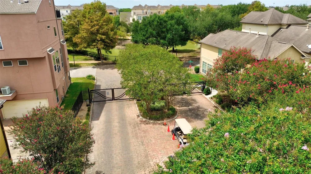 9127 Harbor Hills Drive Houston, TX 77054