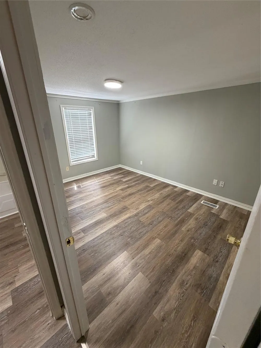 9651 Warm Spring Willis, TX 77318