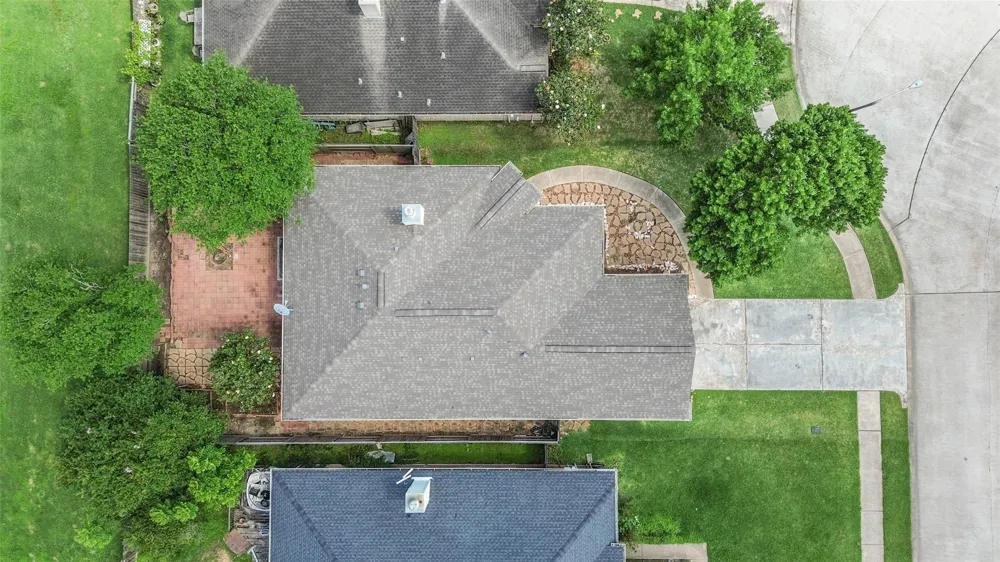 4055 Bentwood Drive Dickinson, TX 77539