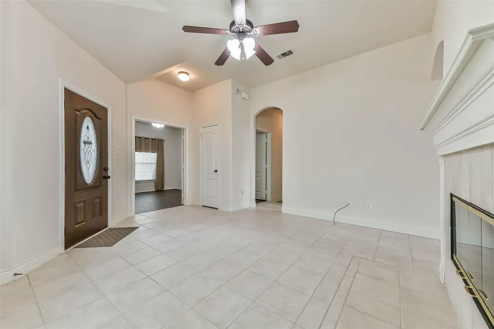 4055 Bentwood Drive Dickinson, TX 77539