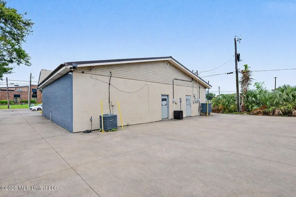 703 Dunbar Avenue Bay Saint Louis, MS 39520