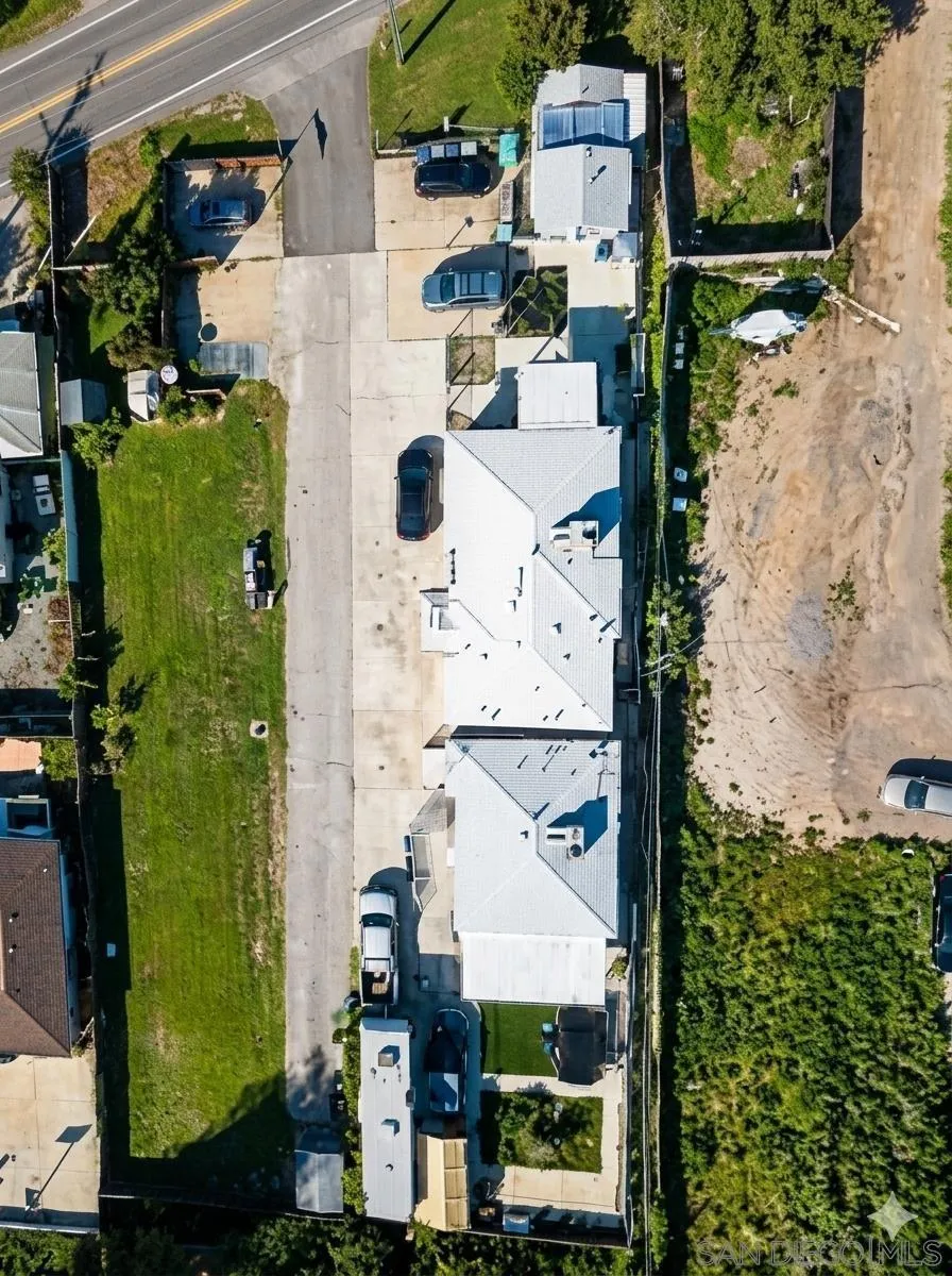 7427 Daytona Lemon Grove, CA 91945