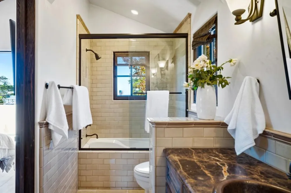 Carmelo 2 SW of 9th Carmel, CA 93921
