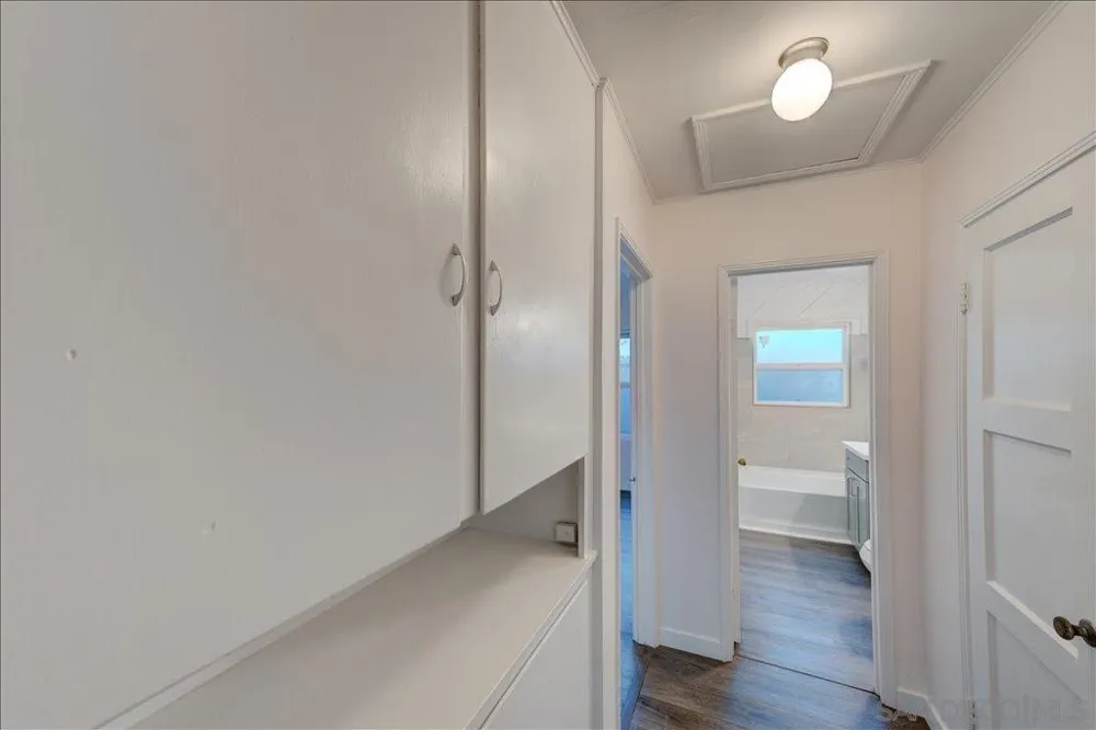 7051 Stanford Avenue La Mesa, CA 91942