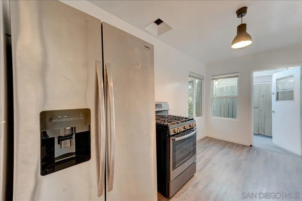7051 Stanford Avenue La Mesa, CA 91942