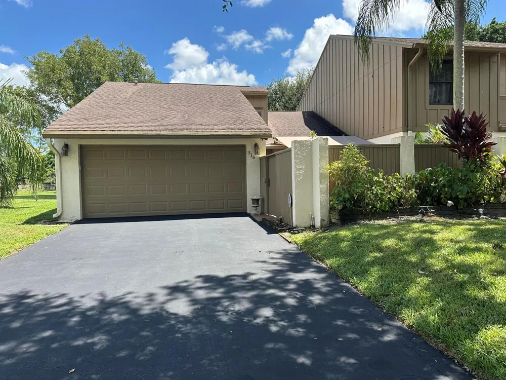 316 WOOD DALE DRIVE Wellington, FL 33414