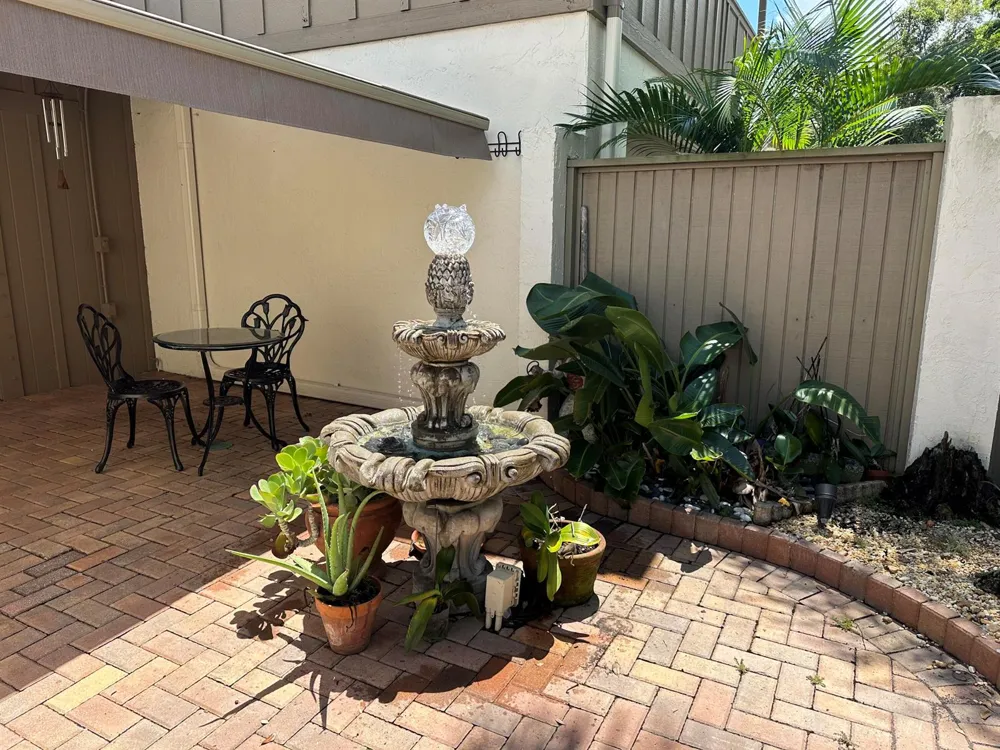 316 WOOD DALE DRIVE Wellington, FL 33414