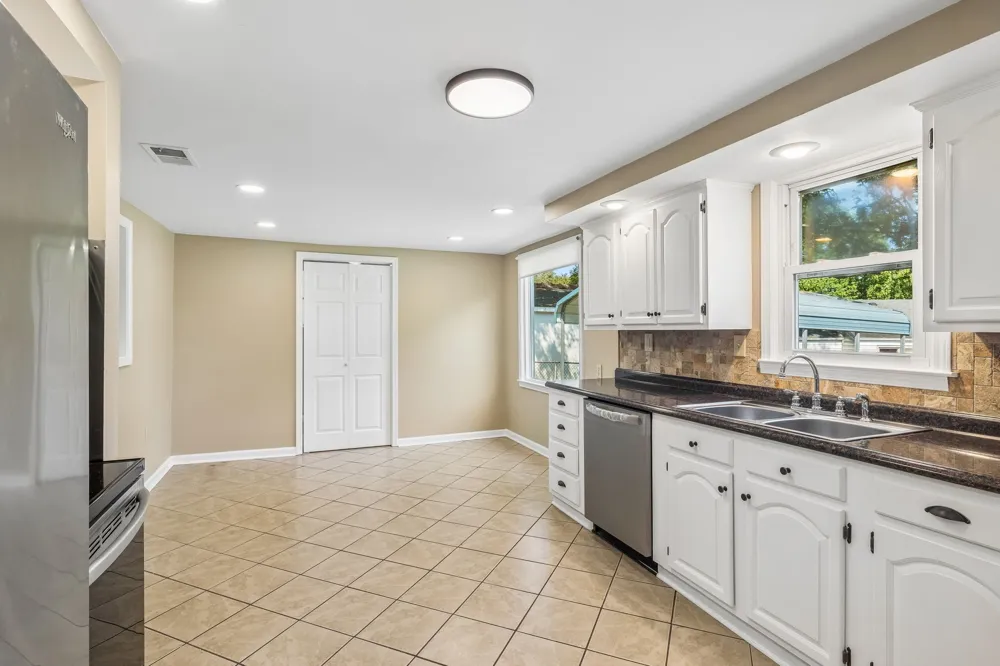 74 Valeria St Nashville, TN 37210