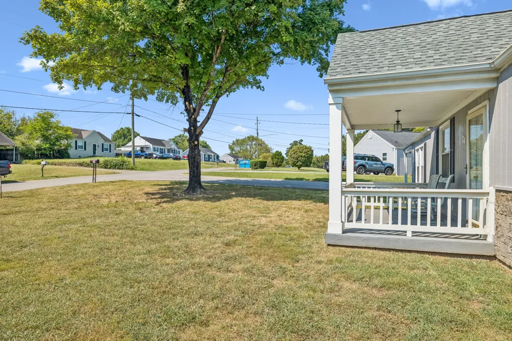 74 Valeria St Nashville, TN 37210