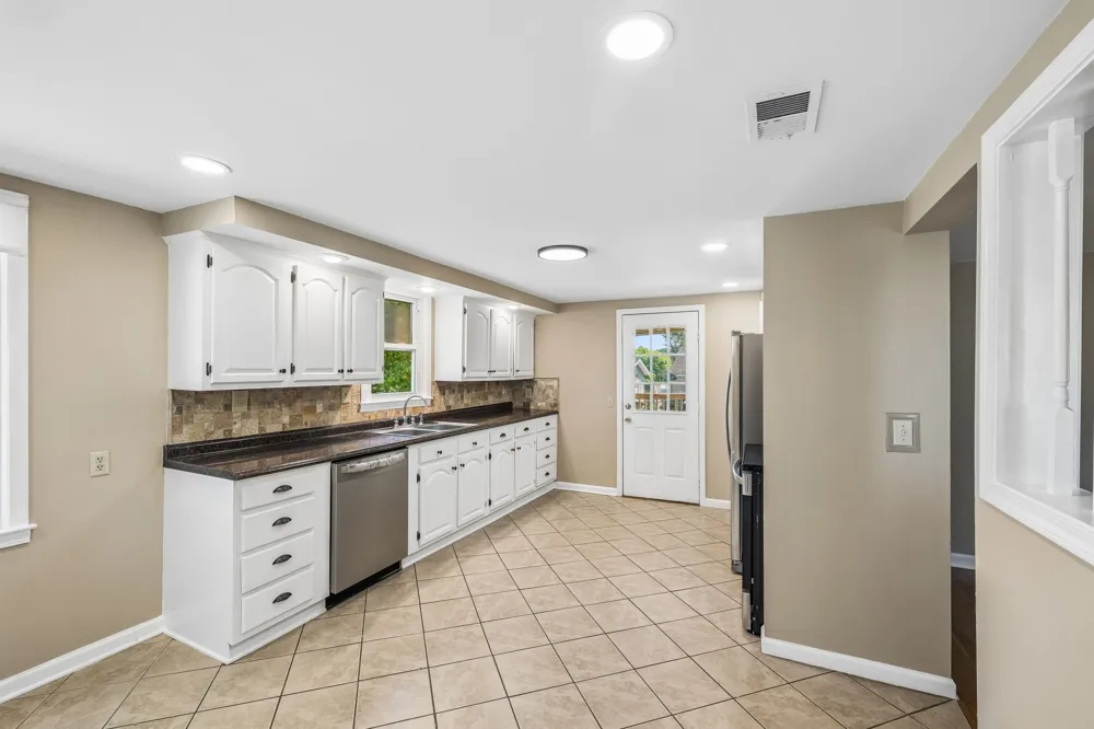 74 Valeria St Nashville, TN 37210