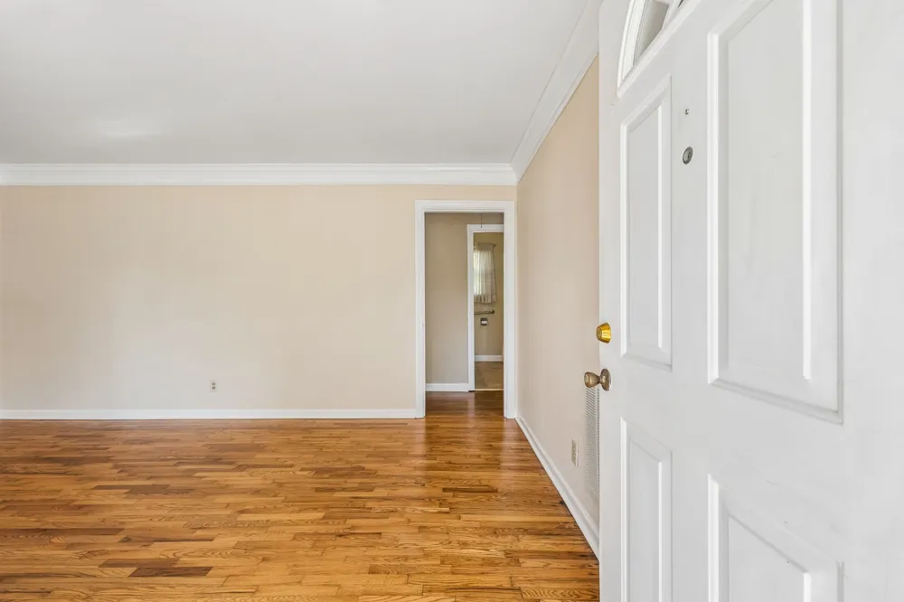 74 Valeria St Nashville, TN 37210