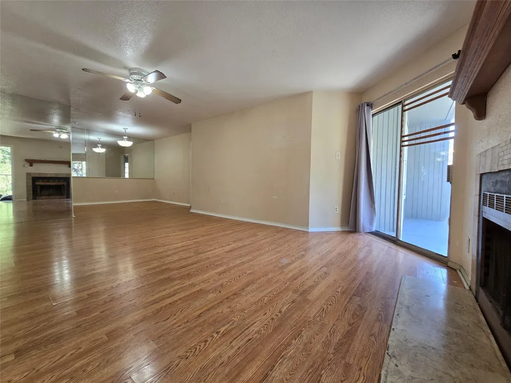 9797 Leawood Blvd #104 Houston, TX 77099