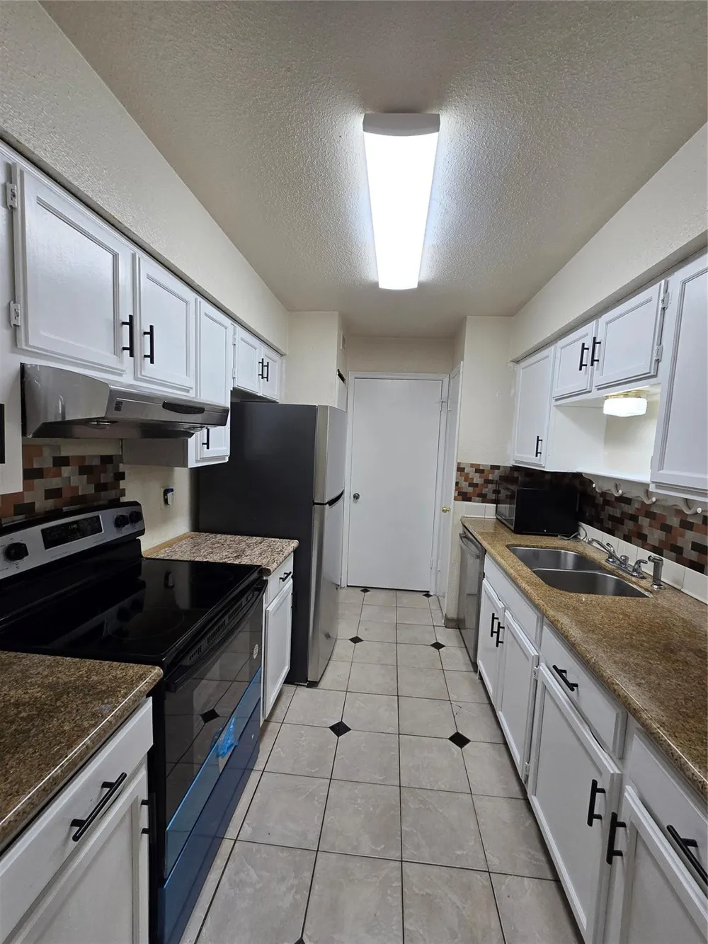 9797 Leawood Blvd #104 Houston, TX 77099