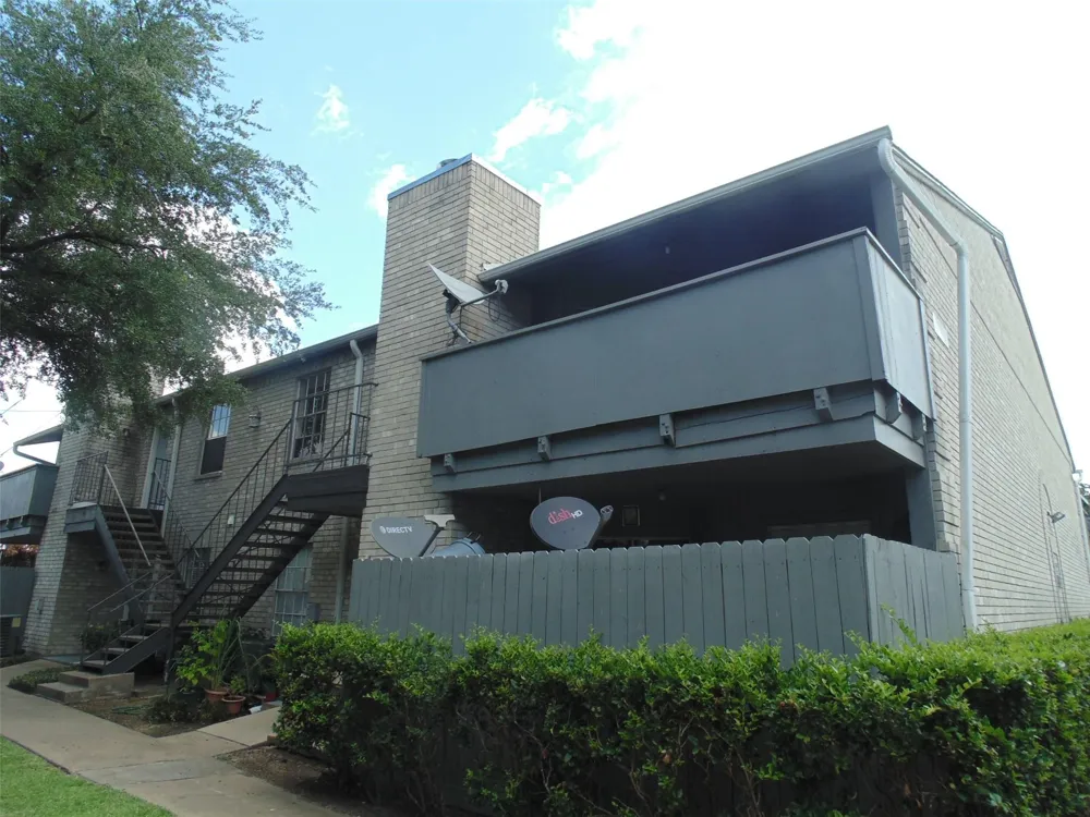 9797 Leawood Blvd #104 Houston, TX 77099