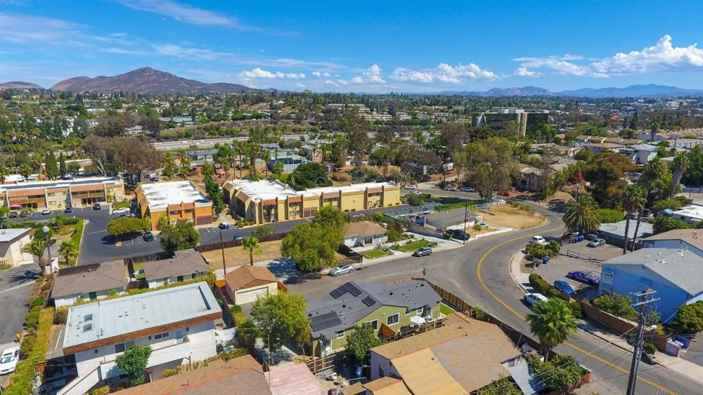 4992 Comanche Drive La Mesa, CA 91942