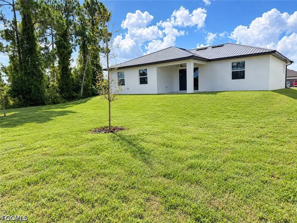 19th Street SW Lehigh Acres, FL 33976