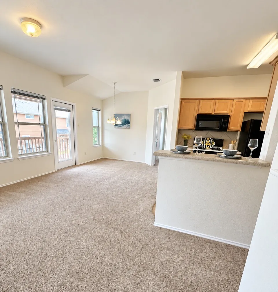 1481 E Old Settlers Boulevard #901 Round Rock, TX 78664