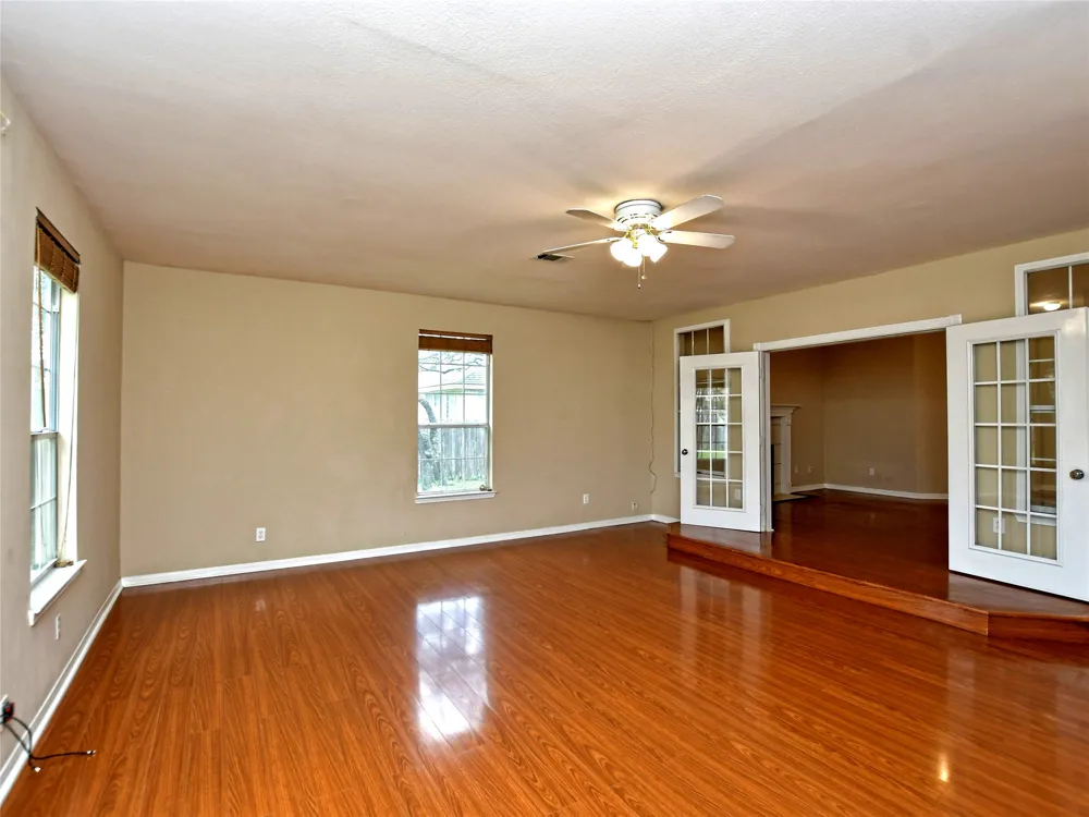 13220 Villa Park Drive Austin, TX 78729