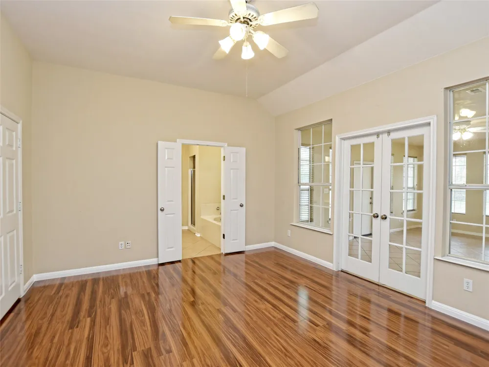 13220 Villa Park Drive Austin, TX 78729