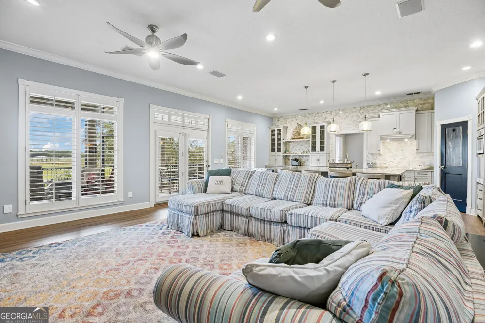 915 Riverview DR E Saint Marys, GA 31558
