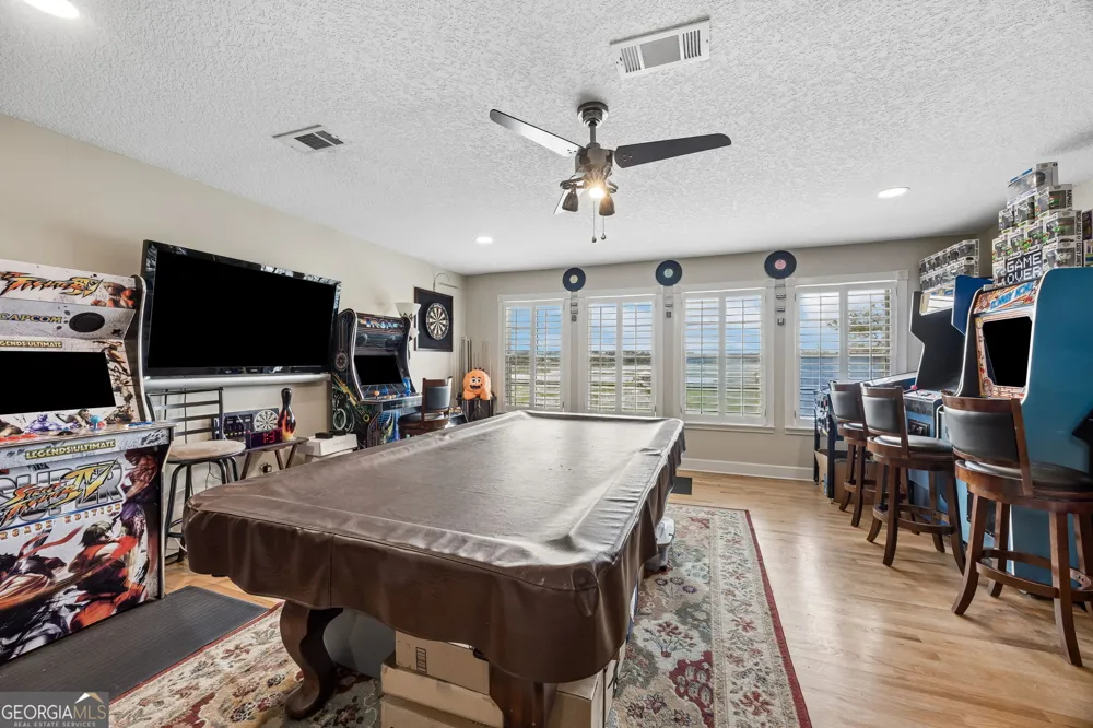 915 Riverview DR E Saint Marys, GA 31558