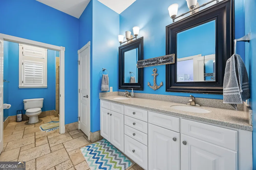 915 Riverview DR E Saint Marys, GA 31558
