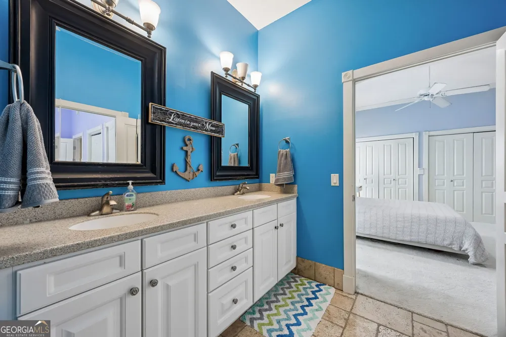 915 Riverview DR E Saint Marys, GA 31558