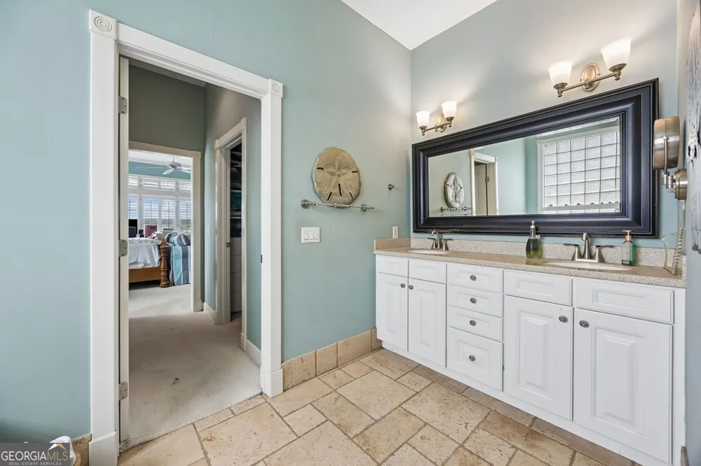 915 Riverview DR E Saint Marys, GA 31558