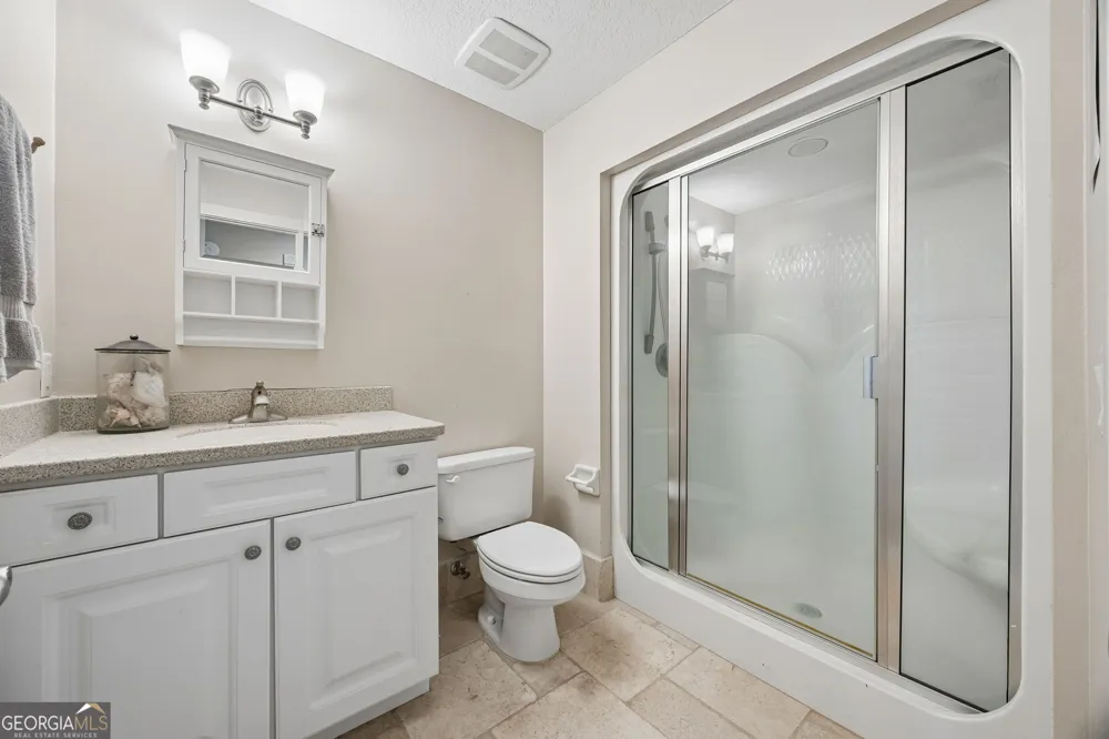 915 Riverview DR E Saint Marys, GA 31558