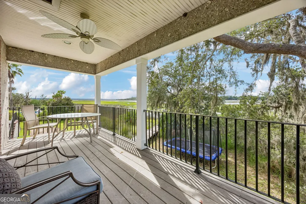 915 Riverview DR E Saint Marys, GA 31558
