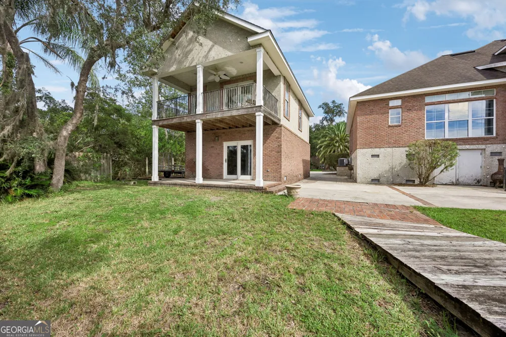 915 Riverview DR E Saint Marys, GA 31558