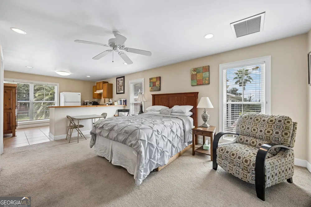 915 Riverview DR E Saint Marys, GA 31558