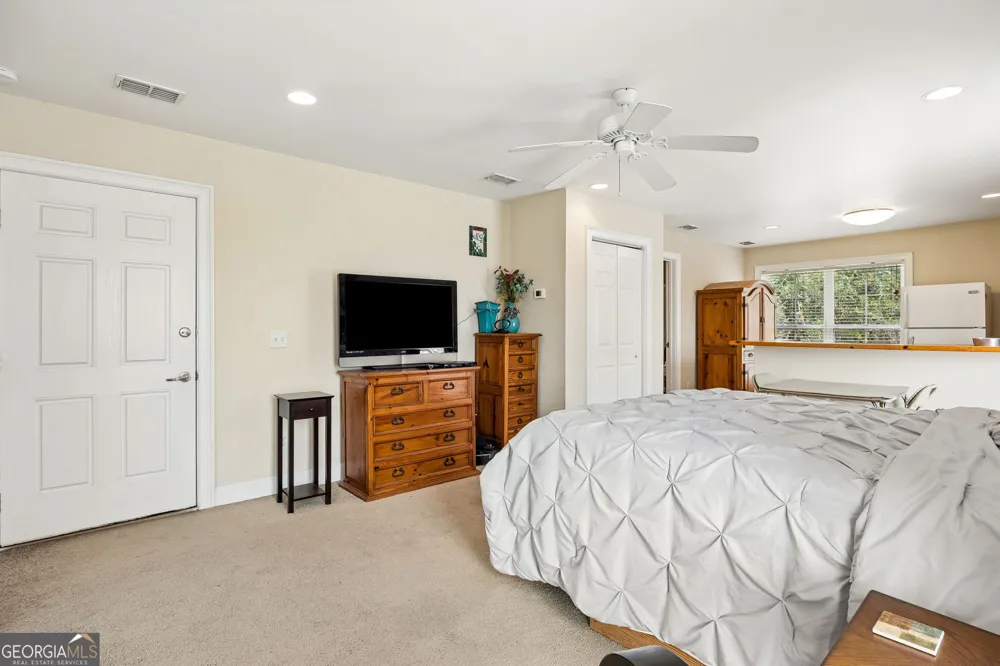 915 Riverview DR E Saint Marys, GA 31558
