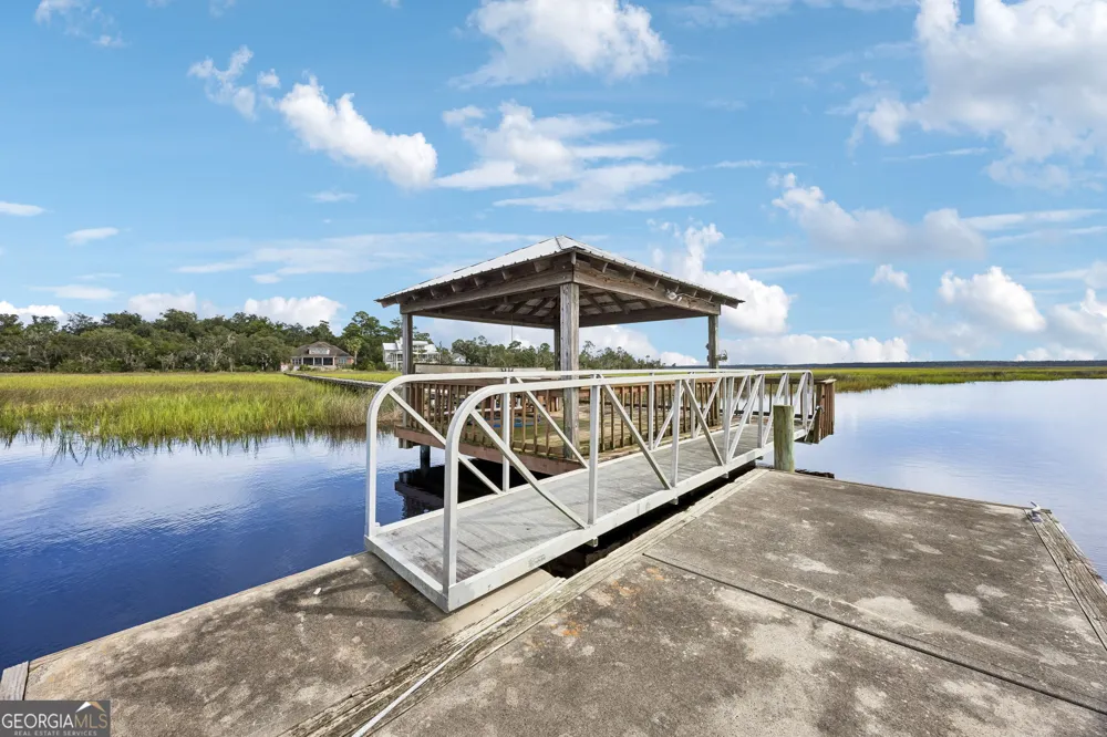 915 Riverview DR E Saint Marys, GA 31558