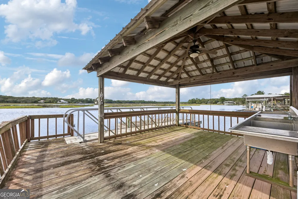 915 Riverview DR E Saint Marys, GA 31558